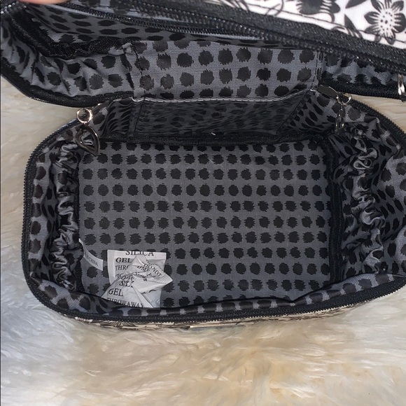 BELLA RUSSI MAKE UP BAG - Picture 7 of 7